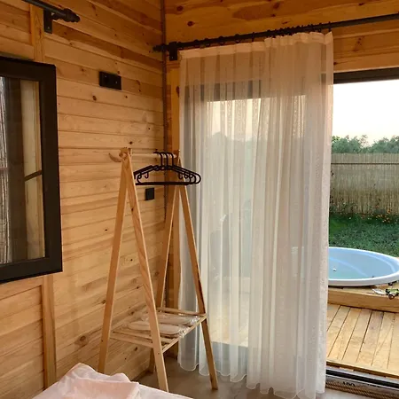 Camping Baraqa Hoolbox